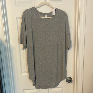 Old Navy TALL Curved Hem Tee